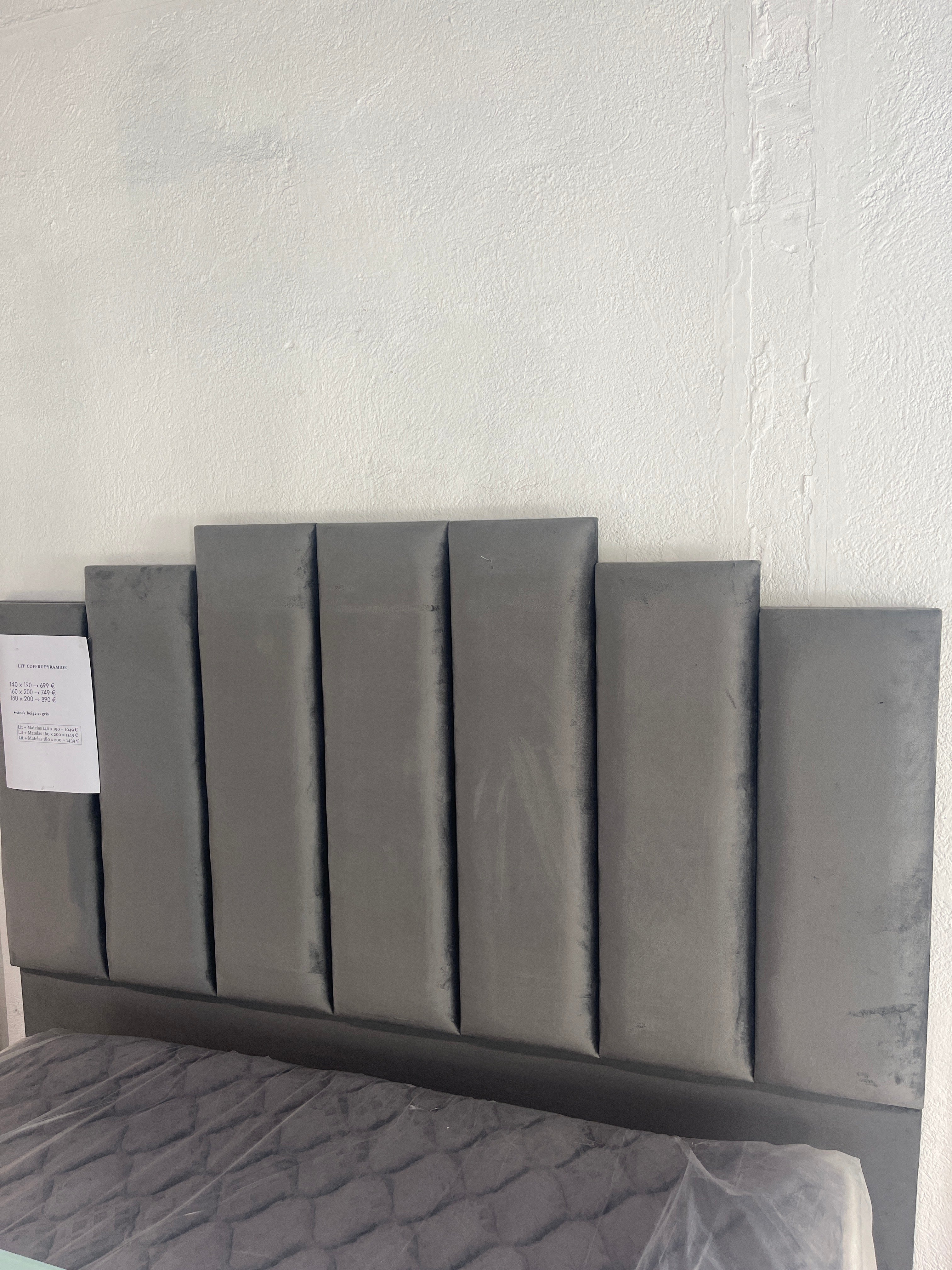 LIT COFFRE PYRAMIDE GRIS