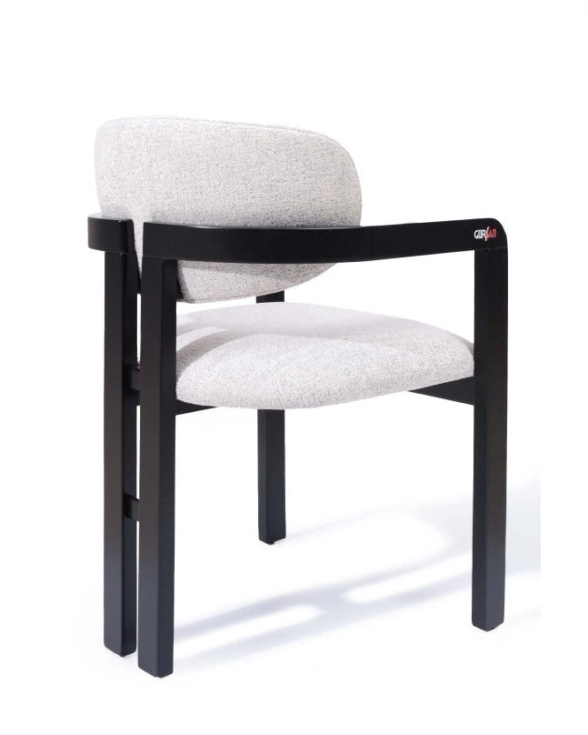 CHAISE BRITA NOIR