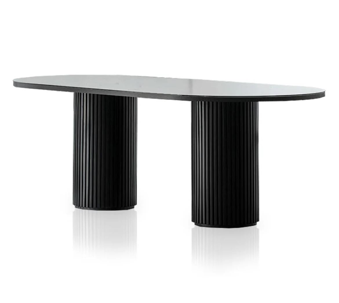 TABLE À MANGER SONIA OVALE NOIR